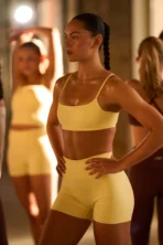 Women’s Seamless Square-Neck Sports Crop Top Set